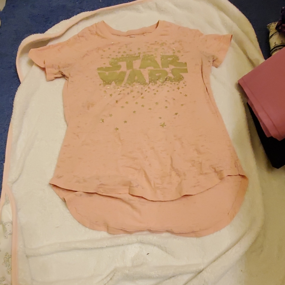 Girls pink Star Wars tee